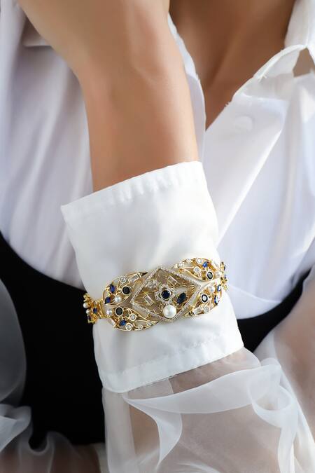 Shazé Multi Color Stones Damaska Embellished Bracelet Online at Aza Fashions Shazé_Multi Color Stones Damaska Embellished Bracelet _Online_at_Aza_Fashions