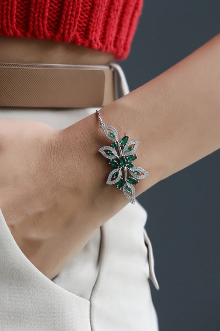 Shazé Green Crystal Starburst Embellished Bracelet 