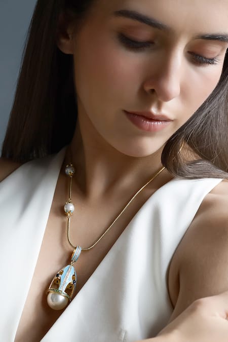 Shazé_Multi Color Victorias Coronation Embellished Pendant Necklace_Online_at_Aza_Fashions