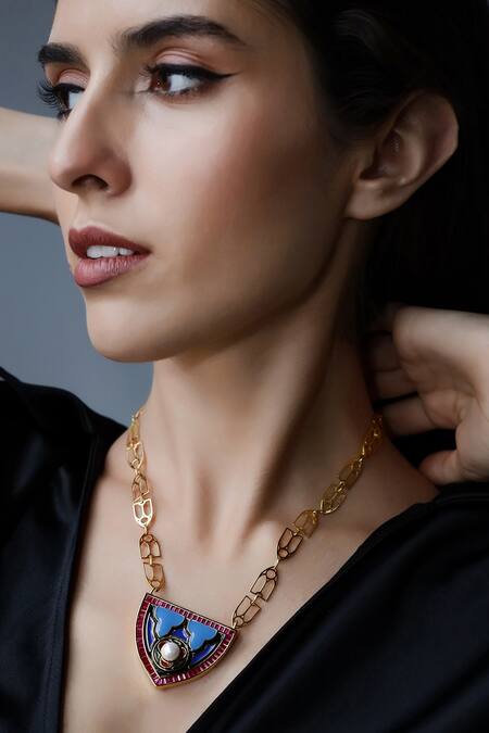 Shazé_Multi Color Insignia Mughal Carved Pendant Necklace _Online_at_Aza_Fashions