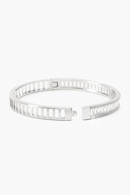 Shop_Shazé_Silver Plated Stone Ursa Studded Bangle _Online_at_Aza_Fashions