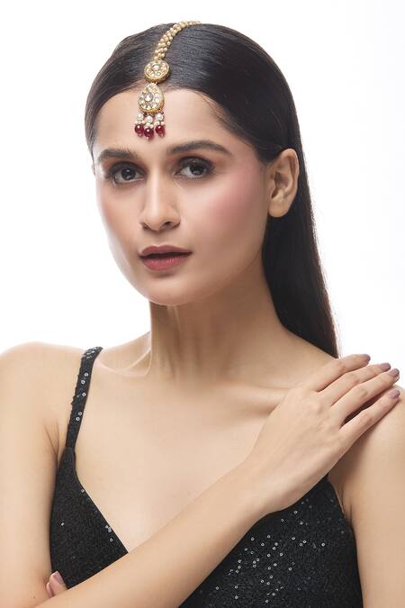 Just Shradhas Gold Plated Natural Stones Embellished Maangtikka Online at Aza Fashions Just Shradhas_Gold Plated Natural Stones Embellished Maangtikka _Online_at_Aza_Fashions