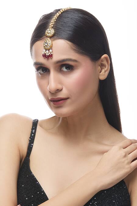 Buy Just Shradhas Gold Plated Natural Stones Embellished Maangtikka Online at Aza Fashions Buy_Just Shradhas_Gold Plated Natural Stones Embellished Maangtikka _Online_at_Aza_Fashions