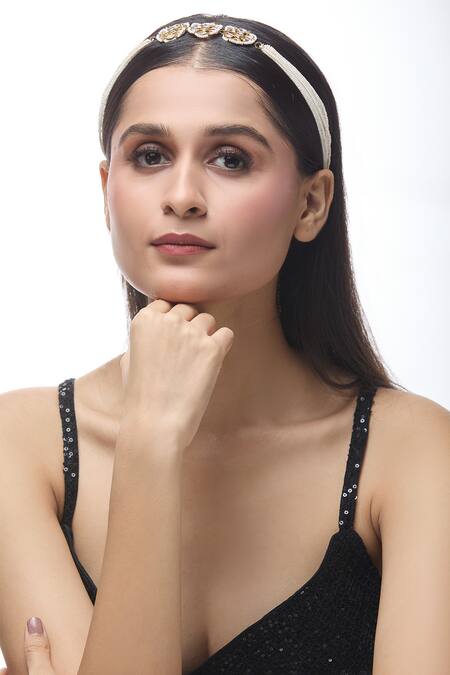 Buy Just Shradhas Gold Plated Carved Floret Ornamented Mathapatti Online at Aza Fashions Buy_Just Shradhas_Gold Plated Carved Floret Ornamented Mathapatti _Online_at_Aza_Fashions