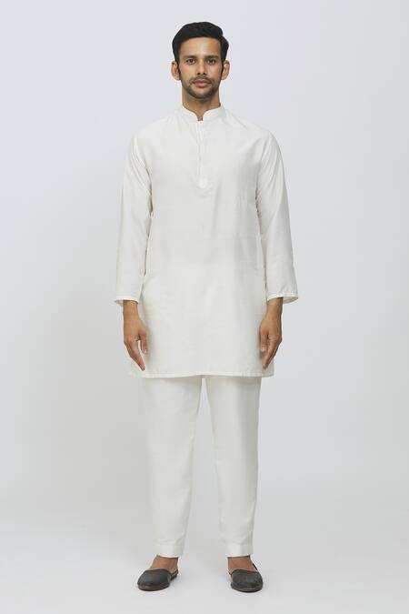 Priti Sahni_Yellow Silk, Cotton Zari Embroidered Bundi Jacket Set _Online_at_Aza_Fashions