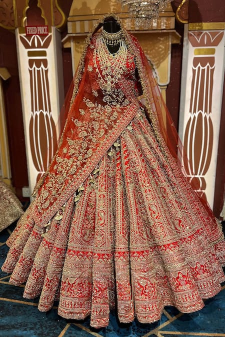 Buy Red Pure Handloom Cotton Embroidery Dabka Sitara Paisley Bridal Lehenga Set For Women by FLT Online at Aza Fashions