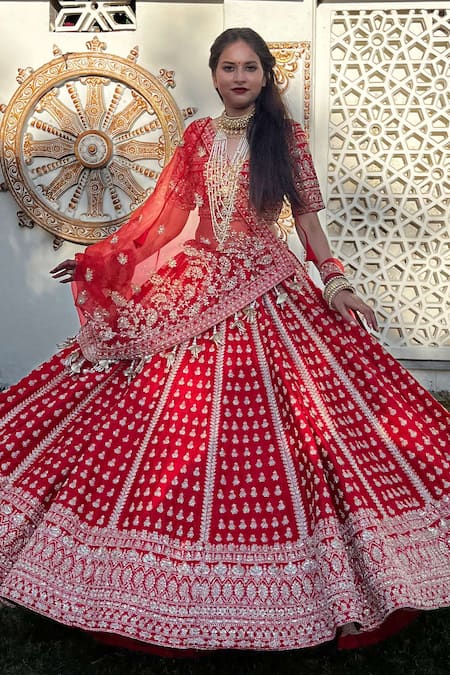 Shop Tanushavy Couture Red Silk, Net, Cotton Zari, Beads, Sequins, Floret Butti Bridal Lehenga Set Shop_Tanushavy Couture_Red Silk, Net, Cotton Zari, Beads, Sequins, Floret Butti Bridal Lehenga Set