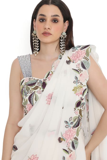 Payal Singhal Ivory Georgette Embroidery Sweetheart Floral Cutwork Border Saree With Blouse at Aza Fashions Payal Singhal_Ivory Georgette Embroidery Sweetheart Floral Cutwork Border Saree With Blouse _at_Aza_Fashions