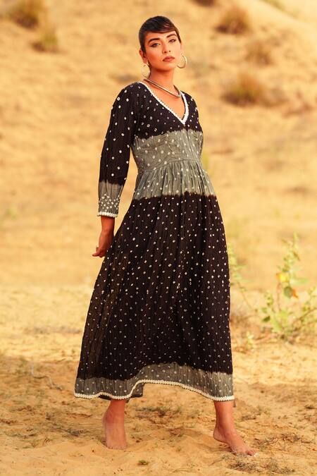 The Home Affair_Black Cotton Mirrors, Embroidery V-neck Bandhani Tie Dye Dusk Dress _at_Aza_Fashions