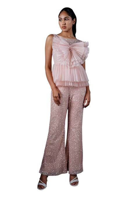 Shriya Som Pink Organza Embroidery Boat Neck Dual Toned 3d Gitch Top Online at Aza Fashions Shriya Som_Pink Organza Embroidery Boat Neck Dual Toned 3d Gitch Top _Online_at_Aza_Fashions