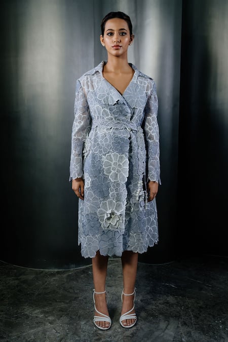 SHRIYA SOM Grey Tulle Embroidered Floral Lapel Collar Dress With Belt 