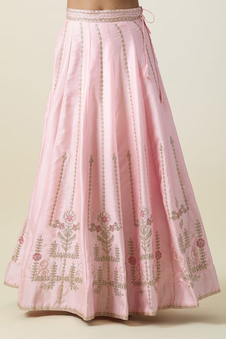 Buy Samyukta Singhania Peach Silk, Net Embroidery V-neck Floral Thread Lehenga Blouse Set Online at Aza Fashions Buy_Samyukta Singhania_Peach Silk, Net Embroidery V-neck Floral Thread Lehenga Blouse Set _Online_at_Aza_Fashions