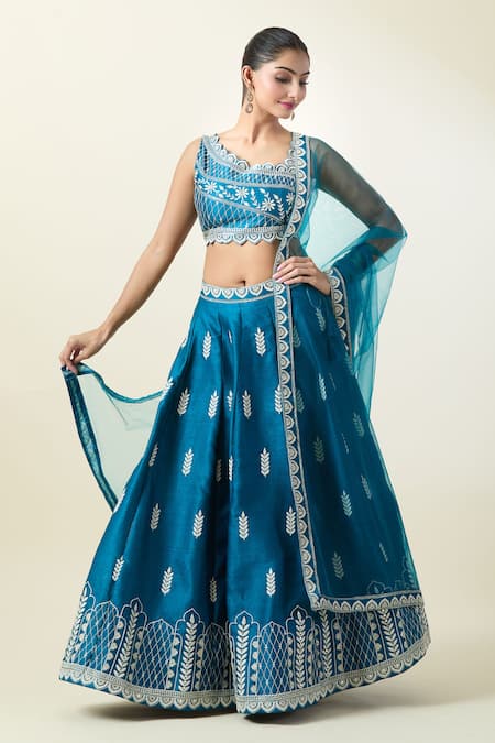 Samyukta Singhania Blue Lehenga And Blouse Art Silk Embroidered Thread Leaf Pattern Set