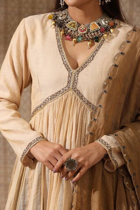 Buy Rekha Agra Gold Silk, Tissue Embroidery V-neck Anarkali Set Online at Aza Fashions Buy_Rekha Agra_Gold Silk, Tissue Embroidery V-neck Anarkali Set _Online_at_Aza_Fashions