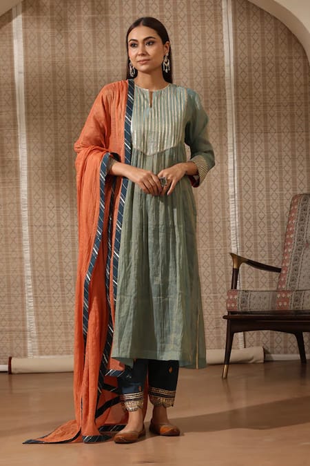 Rekha Agra Blue Tissue Embroidered Zari Notched Round Gota Yoke Kurta Salwar Set 