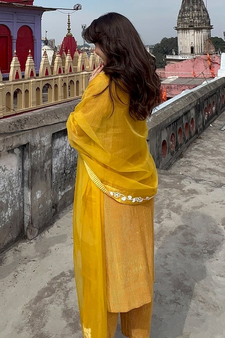 Buy_Preeti Mehta_Yellow Satin, Polyester, Viscose Pleated Kurta Set With Flower Dupatta 