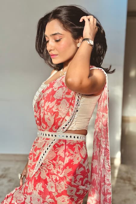 Shop Preeti Mehta Peach Viscose Mirrors Scoop Neck Printed Pre-draped Saree With Work Blouse Online at Aza Fashions Shop_Preeti Mehta_Peach Viscose Mirrors Scoop Neck Printed Pre-draped Saree With Work Blouse _Online_at_Aza_Fashions