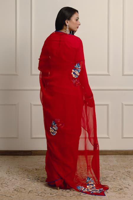 Atelier Shikaarbagh Silk Floss Embroidered Saree With Unstitched Blouse Piece 