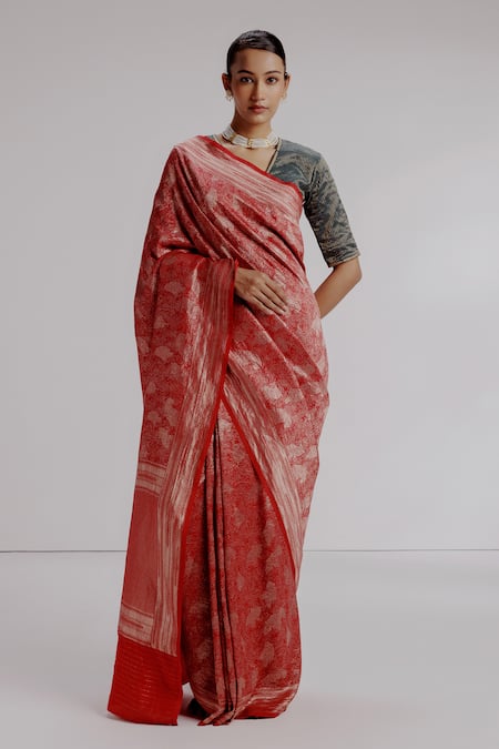 Taisha_Red Silk, Organza, Satin Embroidery V-neck Tiger Jaal Woven Banarasi Saree Set _Online_at_Aza_Fashions