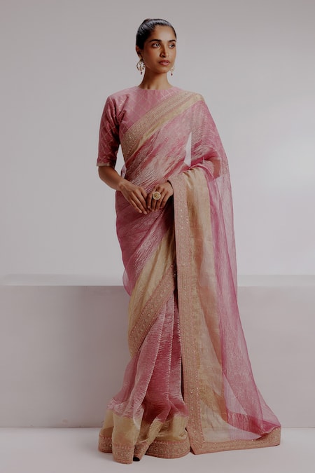 Taisha Textured Saree Set With Woven Moroccan Blouse 