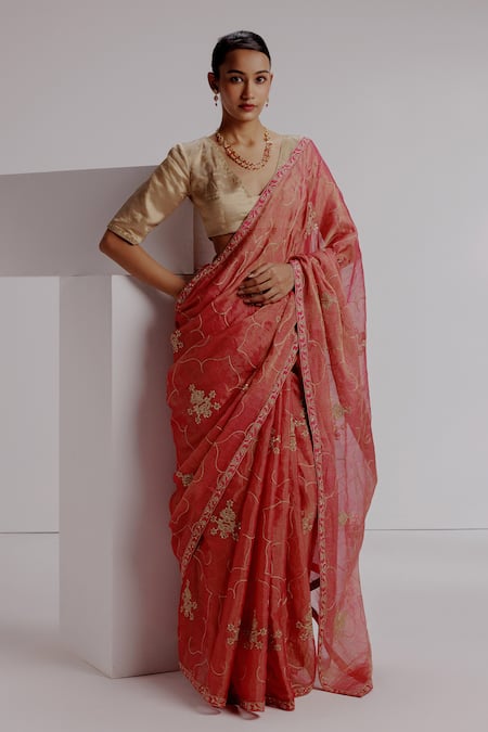 Taisha_Red Silk, Kota Doria, Satin Embroidery, Thread Floral Banarasi Saree Set _Online_at_Aza_Fashions