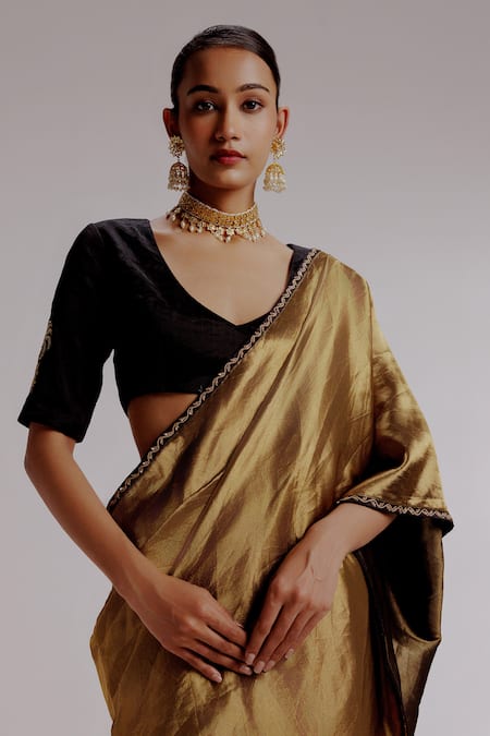 Taisha Gold Silk, Tissue, Satin Embroidery V-neck Woven Stripe Banarasi Saree Set at Aza Fashions Taisha_Gold Silk, Tissue, Satin Embroidery V-neck Woven Stripe Banarasi Saree Set _at_Aza_Fashions
