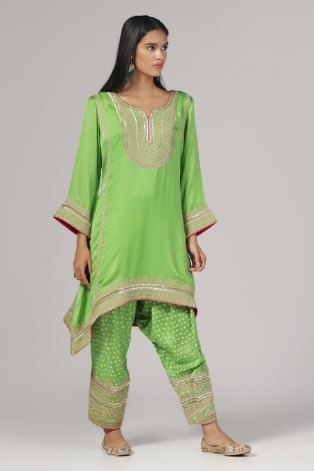 Anju & Harleen_Green Silk, Chanderi Embroidery Collared Kurta And Salwar Set _Online_at_Aza_Fashions