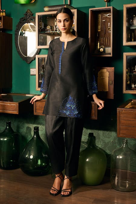 Meesa Raw Silk Embroidered Kurta With Pant 