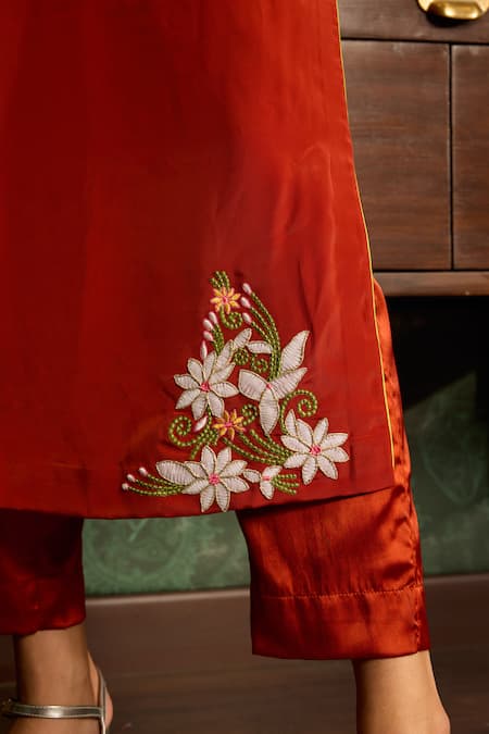 Meesa Red Crepe, Organza Embroidery Polo Collar Placement Flower Vine Kurta With Pant at Aza Fashions Meesa_Red Crepe, Organza Embroidery Polo Collar Placement Flower Vine Kurta With Pant _at_Aza_Fashions