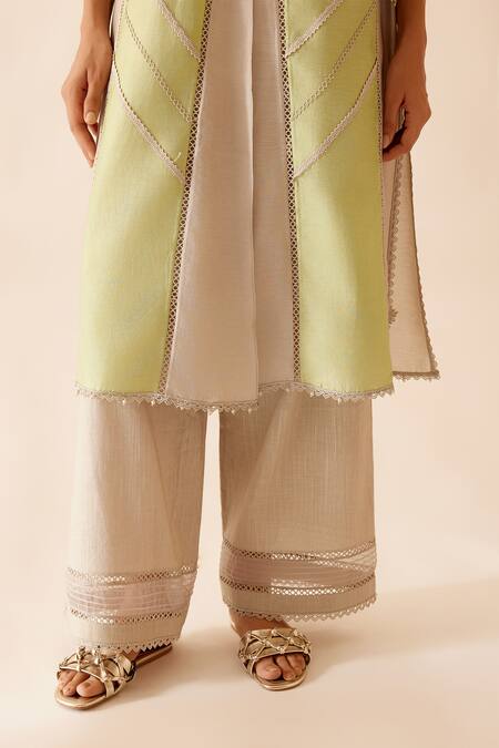 Bunka Green Chanderi Embroidered Lace Collared Ambreen Detailed Kurta With Pant at Aza Fashions Bunka_Green Chanderi Embroidered Lace Collared Ambreen Detailed Kurta With Pant _at_Aza_Fashions