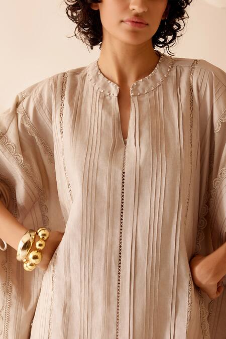 Shop Bunka Pink Cotton Lace Band Collar Ava Pintuck Detailed Kaftan Shop_Bunka_Pink Cotton Lace Band Collar Ava Pintuck Detailed Kaftan