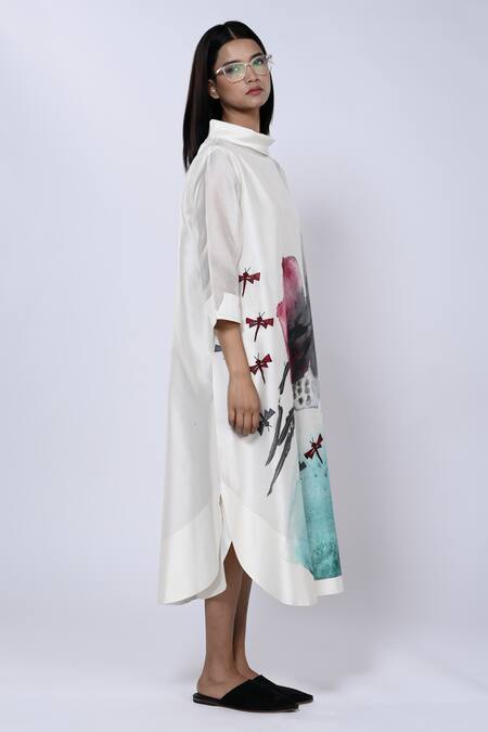 Taika By Poonam Bhagat Ivory Chanderi Floral Band Collar Pattern Tunic Online at Aza Fashions Taika By Poonam Bhagat_Ivory Chanderi Floral Band Collar Pattern Tunic _Online_at_Aza_Fashions