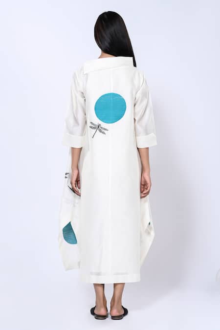 Shop Taika By Poonam Bhagat Ivory Chanderi Embroidery Collared Dragonfly Pattern Tunic at Aza Fashions Shop_Taika By Poonam Bhagat_Ivory Chanderi Embroidery Collared Dragonfly Pattern Tunic _at_Aza_Fashions