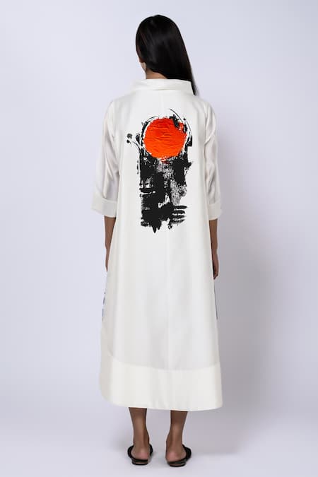 Shop Taika By Poonam Bhagat Ivory Chanderi Mandarin Collar Abstract Pattern Tunic With Pant at Aza Fashions Shop_Taika By Poonam Bhagat_Ivory Chanderi Mandarin Collar Abstract Pattern Tunic With Pant _at_Aza_Fashions