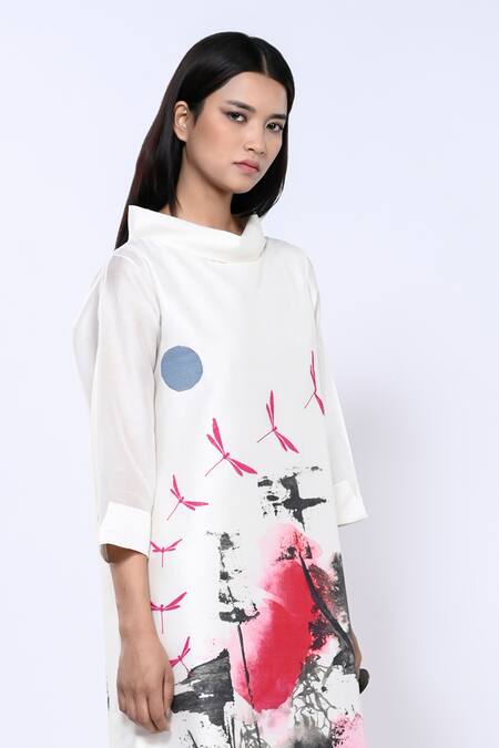 Buy_Taika By Poonam Bhagat_Ivory Chanderi Brushstroke Abstract Band Collar Pattern Tunic _Online_at_Aza_Fashions