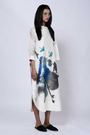 Taika By Poonam Bhagat_Ivory Chanderi Bandeau Neck Watercolour Abstract Pattern Tunic _Online_at_Aza_Fashions