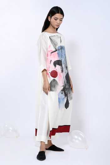 Buy_Taika By Poonam Bhagat_Ivory Chanderi Boat Neck Artistic Abstract Pattern Tunic With Pant 