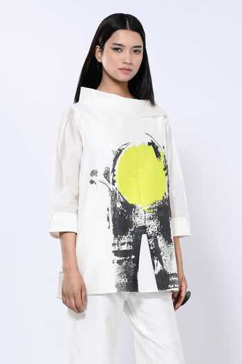 Buy_Taika By Poonam Bhagat_Ivory Chanderi Collared Abstract Pattern Short Tunic With Pant _Online_at_Aza_Fashions