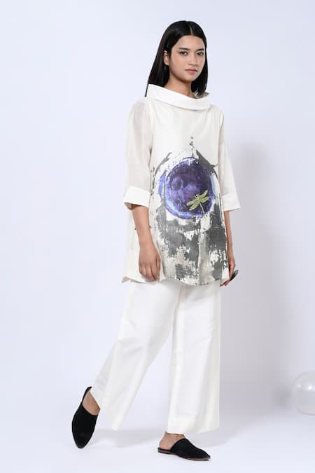 Taika by Poonam Bhagat Abstract Dragonfly Pattern Short Tunic With Pant 