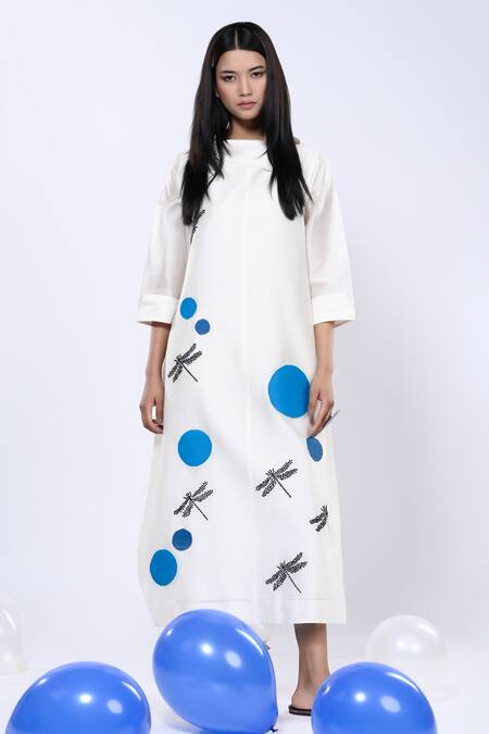 Taika By Poonam Bhagat Ivory Chanderi Dot Side Collar Pattern Tunic Online at Aza Fashions Taika By Poonam Bhagat_Ivory Chanderi Dot Side Collar Pattern Tunic _Online_at_Aza_Fashions