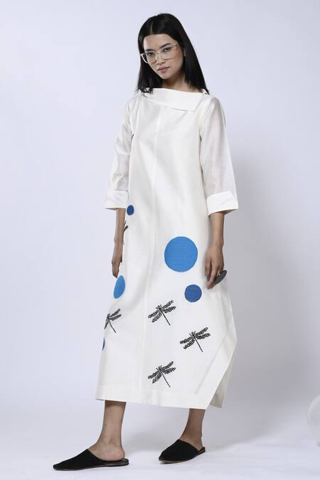 Shop Taika By Poonam Bhagat Ivory Chanderi Dot Side Collar Pattern Tunic Online at Aza Fashions Shop_Taika By Poonam Bhagat_Ivory Chanderi Dot Side Collar Pattern Tunic _Online_at_Aza_Fashions