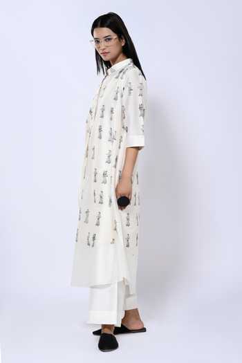 Buy_Taika By Poonam Bhagat_Ivory Chanderi Mandarin Collar Figurine Pattern Tunic With Pant _Online_at_Aza_Fashions