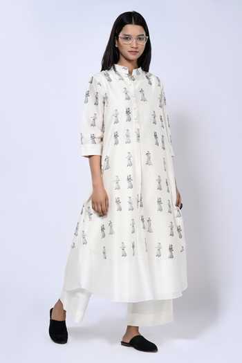 Shop_Taika By Poonam Bhagat_Ivory Chanderi Mandarin Collar Figurine Pattern Tunic With Pant _Online_at_Aza_Fashions