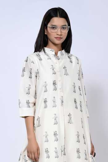 Taika By Poonam Bhagat_Ivory Chanderi Mandarin Collar Figurine Pattern Tunic With Pant _at_Aza_Fashions