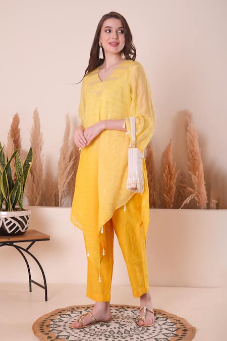 Surabhi Arya_Yellow Chanderi Pearls, Sequins V-neck Embroidered Kurta And Pant Set _at_Aza_Fashions