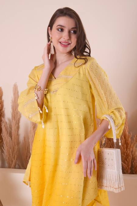 Shop_Surabhi Arya_Yellow Chanderi Pearls, Sequins V-neck Embroidered Kurta And Pant Set 