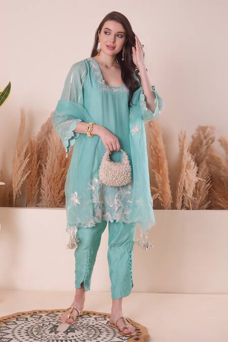 Surabhi Arya_Blue Chanderi, Muslin, Organza Tassels, Embroidery Floral Thread Kurta Set _Online_at_Aza_Fashions
