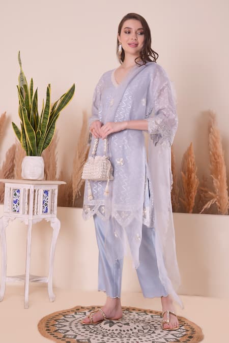 Surabhi Arya Mirror Embroidered Kurta Set 