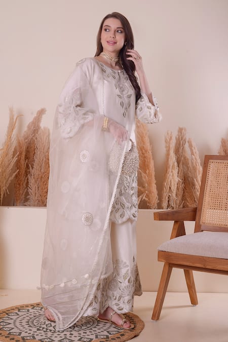 Buy_Surabhi Arya_Ivory Organza, Bamboo Embroidery, Cut Work Keyhole Neck Zari Kurta Sharara Set _Online_at_Aza_Fashions
