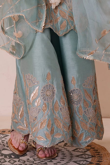 Surabhi Arya_Blue Bamboo, Organza Embroidery, Gota Patti, Zari Keyhole Neck Kurta Sharara Set _Online_at_Aza_Fashions